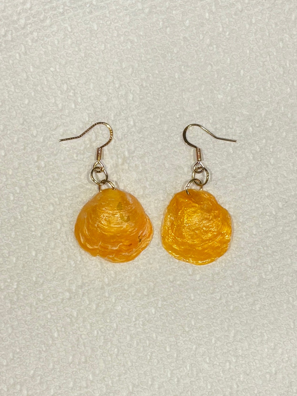 Orange Shell Earrings (gold)